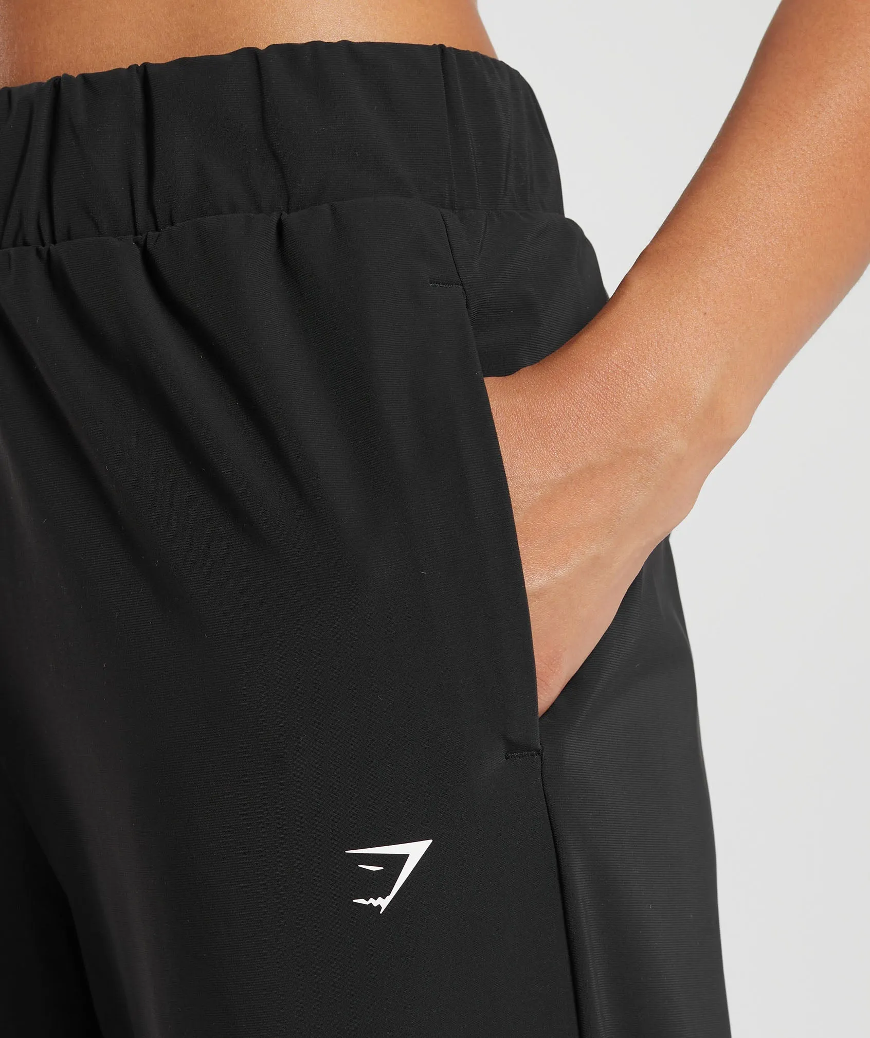 Gymshark Tapered Woven Pants - Black