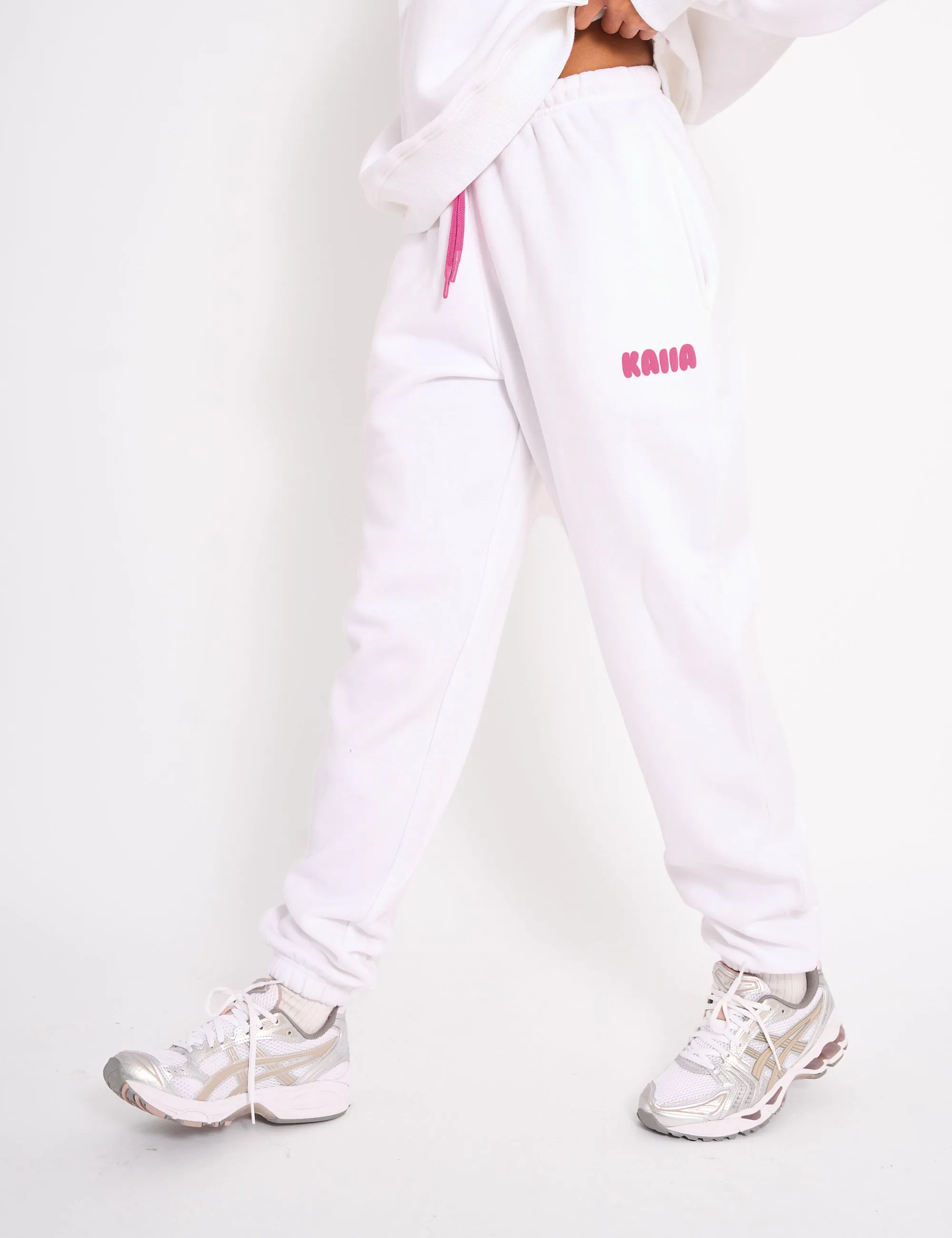 Kaiia Bubble Logo Cuffed Joggers White & Hot Pink