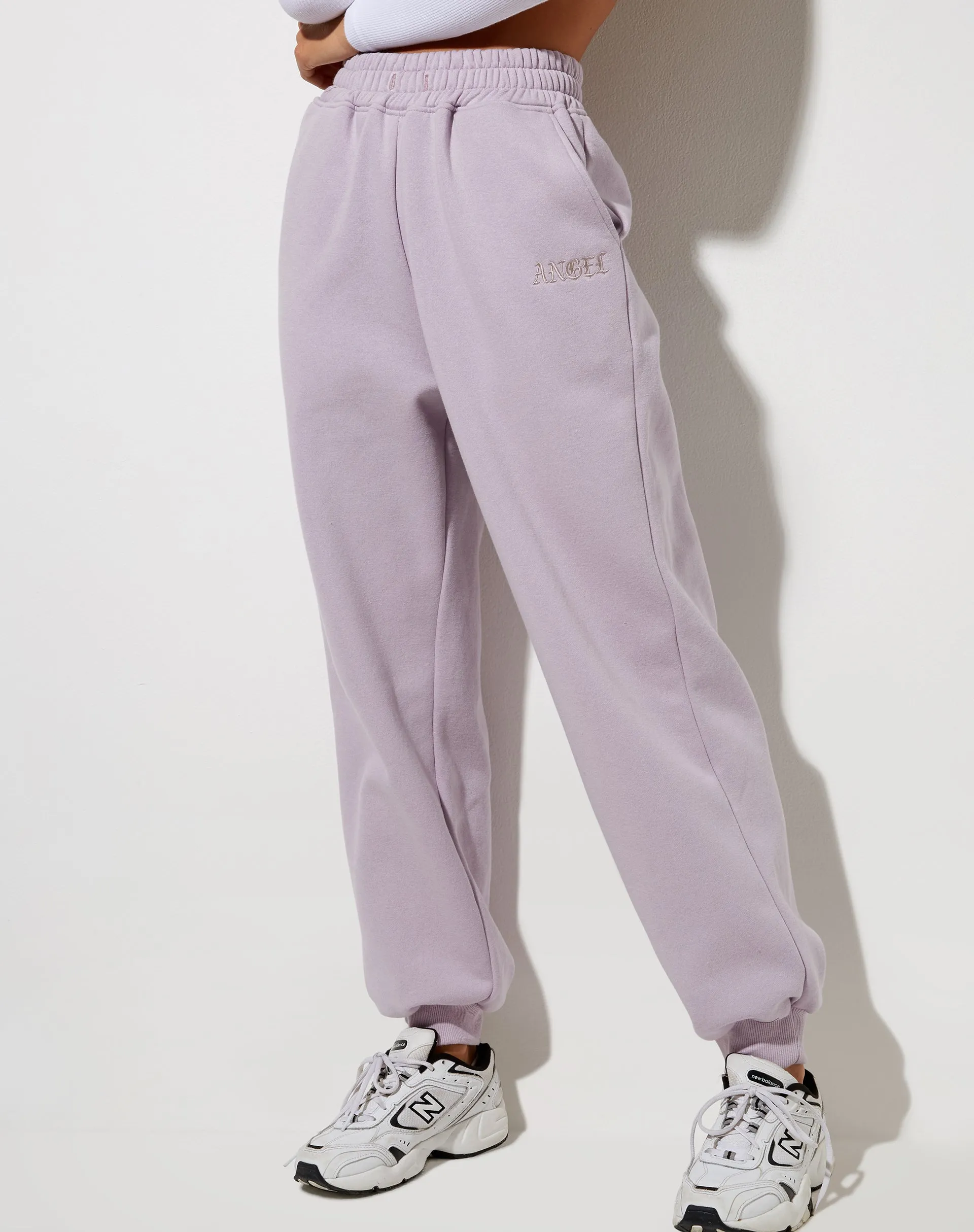 Roider Jogger in Violet 'Angel' Embro