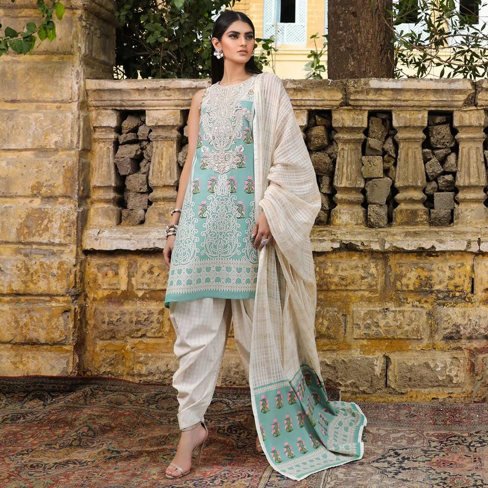 Sana Safinaz Kurnool Lawn Collection 2019 – 7B